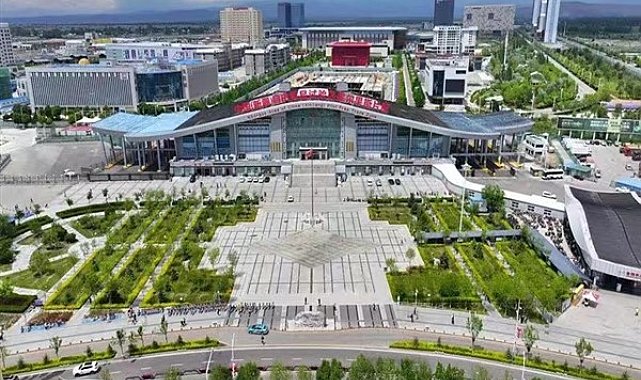 Xinjiang'da yılın ilk yarısında yaklaşık 2,3 milyon yabancı turist ağırlandı