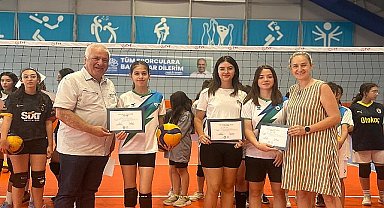 Yaz Spor Okulları'nda ilk dönem tamamlandı