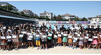 Yaz Spor Okulları'nda sertifika heyecanı