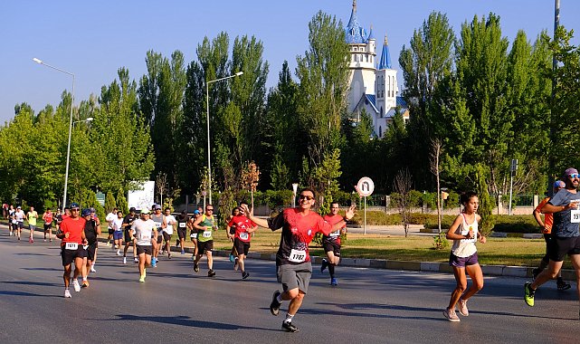 5. Uluslararası Eskişehir Yarı Maratonu ve Spor Festivali başlıyor
