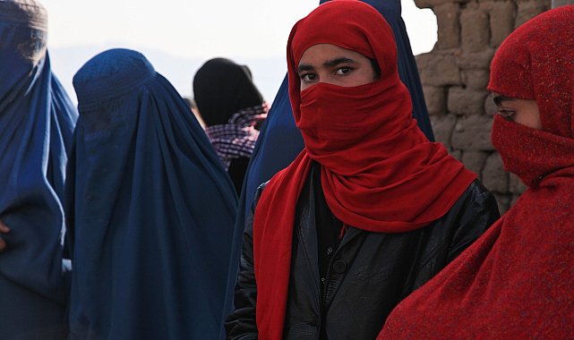 Afganistan'da Taliban sonrası 300 kadın öldürüldü