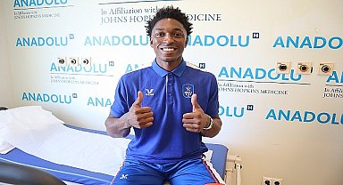 Anadolu Efesli oyuncular sağlık kontrolünden geçti