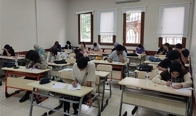 Antakya Destek Eğitim Merkezi’nin ücretsiz LGS ve YKS kurslarına kayıtlar devam ediyor