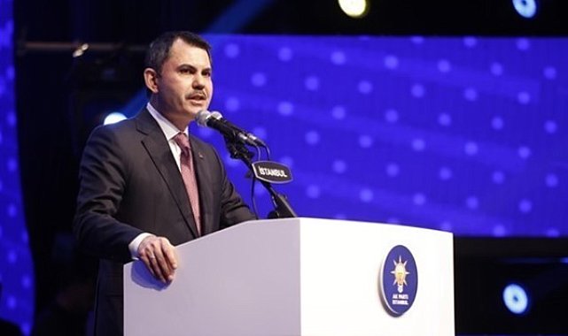 Bakan Kurum, 30 Ağustos Zafer Bayramı'nı kutladı