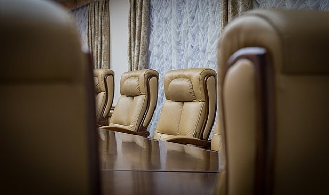 Bakan Tunç’tan AK Parti Şanlıurfa İl Başkanlığı’na ziyaret