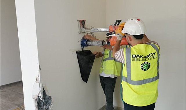 Bakırköy Belediyesi, depreme hazırlık çalışmalarına kendi binalarından başlıyor