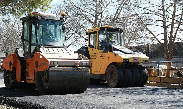 Balıkesir Büyükşehir Belediyesi, yol çalışmalarına devam ediyor