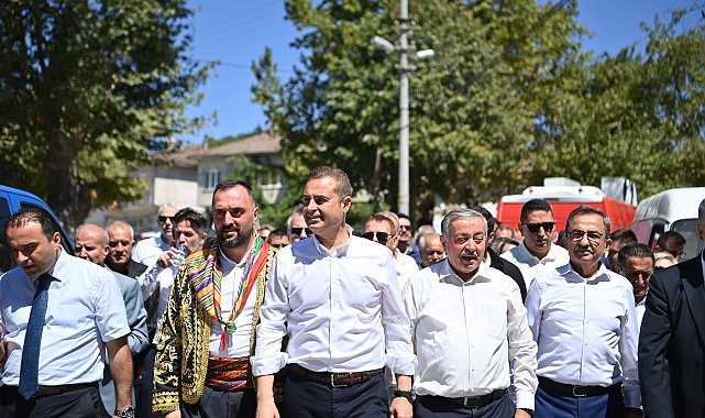 Başkan Akın, 64. Geleneksel Kurtdereli Mehmet Pehlivan Yağlı Güreşleri açılışına katıldı