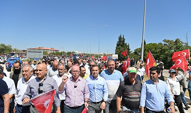 Başkan Akın: Üreten çiftçimizin daima yanındayız