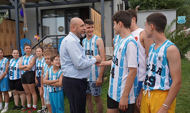 Başkan Aydın’dan Orhangazi Belediyespor Basketbol Takımına ziyaret