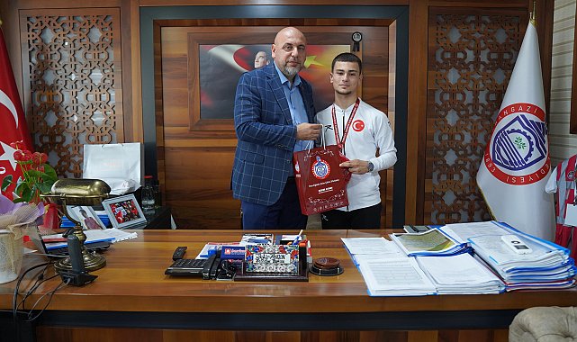 Başkan Aydın, karate şampiyonu Hamza Onur Yazıcı’yı ağırladı