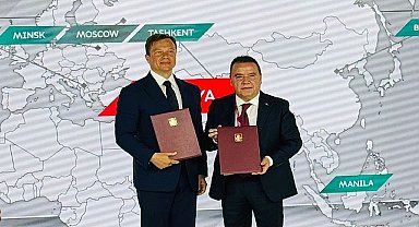 Başkan Böcek, Moskova Ulaşım Zirvesi'nde Antalya'yı anlattı