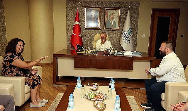 Başkan Büyükakın'dan işitme engellilere tam destek