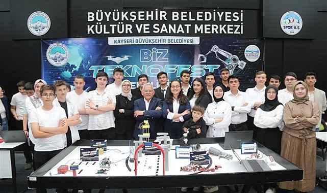 Başkan Büyükkılıç: Ücretsiz kurslarımız ile üniversite kazandılar