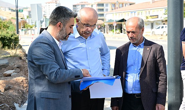 Başkan Er, Tecde Mahallesi İsmet Paşa Caddesi'ndeki çalışmaları inceledi