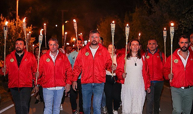 Başkan Görkem Duman, Büyük Taarruz'un 102. yılında Bucalı gençlerle Kocatepe'de