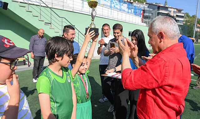 Başkan Şahin’den spor tesislerine ziyaret