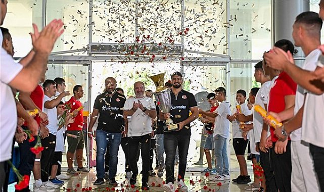 Başpehlivan Enes Doğan’a coşkulu karşılama