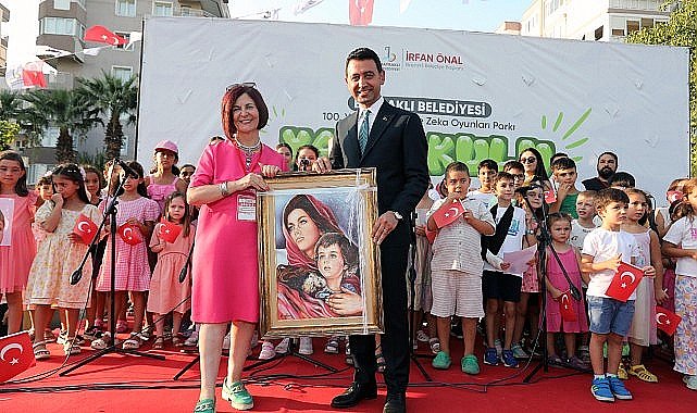 Bayraklı'da yaz okullarına muhteşem final