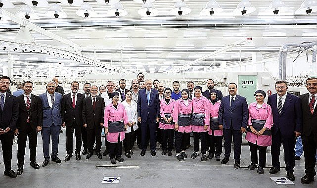 Bitlis'teki 'Kiler İplik Fabrikası'nı Cumhurbaşkanı Erdoğan'ın Açtı