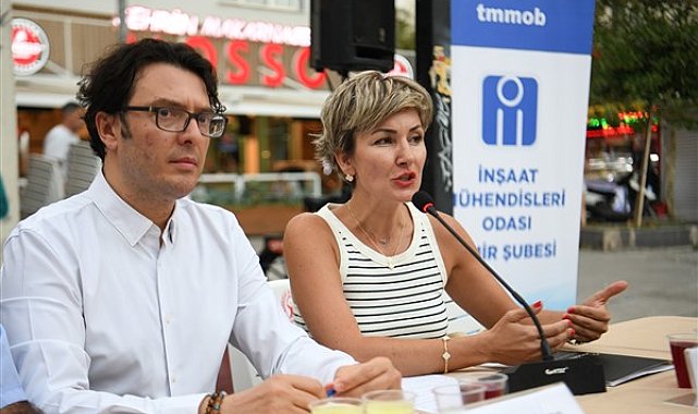 Bornova’da deprem forumu düzenlendi