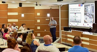 Bornova'da 'Yeşil Gelecek' eğitimi