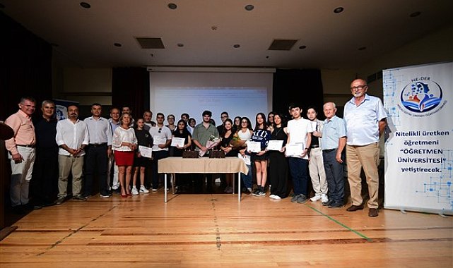 Bornovalı öğrencilere yapay zeka eğitimi verildi