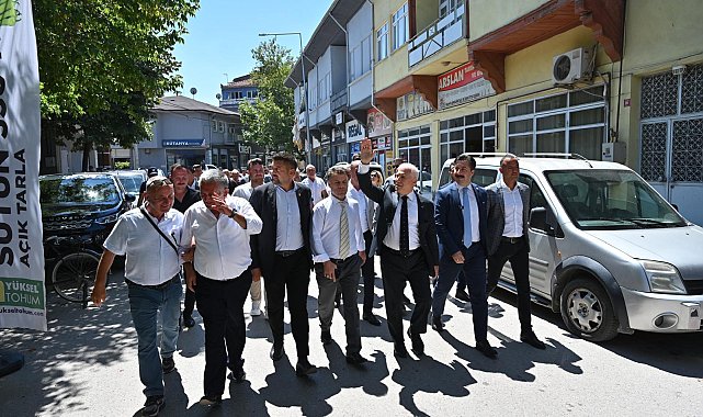 Bozbey: Bursamızın bereketli toprakları ve çalışkan çiftçileri bu kentin can damarıdır