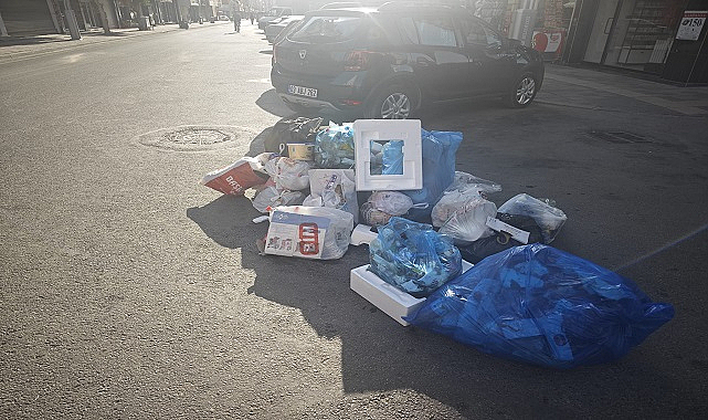 Burcu Başkan'mı Uyuyor Belediye Görevlilerimi