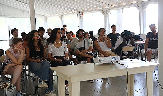 Büyükşehir Belediyesi Gençlik Kampı 5 ülkeden 35 öğrenciyi biraraya getirdi