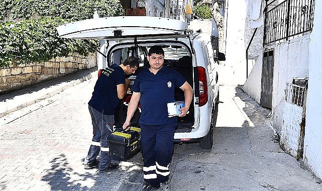 Büyükşehir'in evde tamir ekipleri sahada