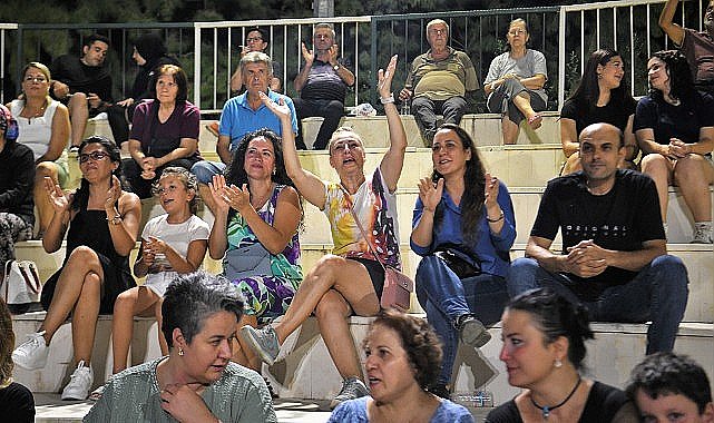 Çamdibi Atatürk Parkı'nda yaz konseri
