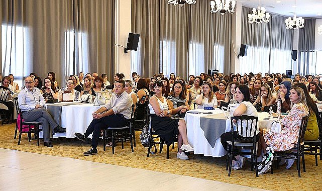 Çankaya Belediyesi'nin kreşlerinde görev yapan 250'den fazla eğitmen yeni döneme çalıştay ile hazırlanıyor.