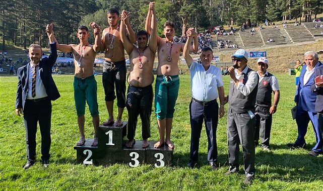 Çankırı Belediyesi Spor Kulübü güreşçileri Gerede’den 7 madalya ile döndü