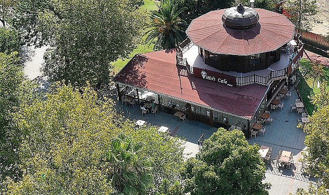 Çayın 3 TL Olduğu 3. Mis's Cafe Bayrampaşa'da Açıldı