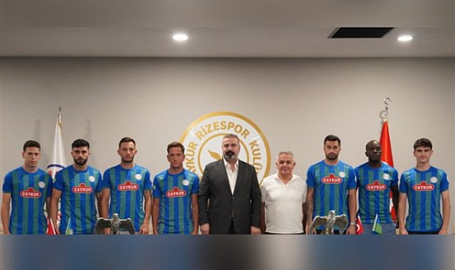 Çaykur Rizespor’un yeni transferleri tanıtıldı