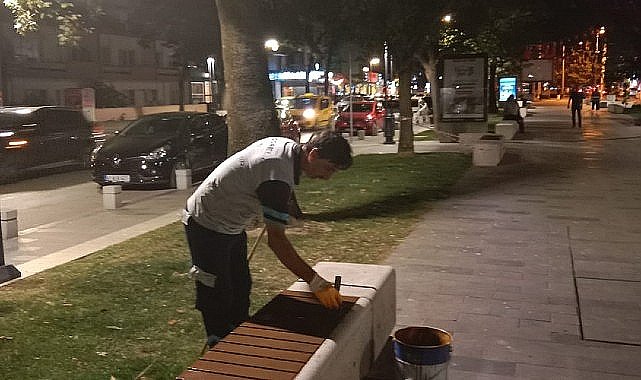 Cumhuriyet Bulvarı'nda bisiklet yolu yenilendi