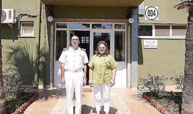 Didim Belediye Başkanı Hatice Gençay, Didim'e yeni atanan Garnizon Komutanı Deniz Albay Erkut Arslan'a hayırlı olsun ziyaretinde bulundu.