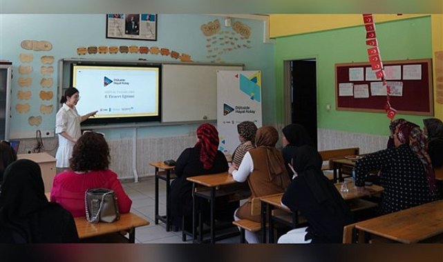 Dijitalde Hayat Kolay projesi kapsamında girişimci kadınlara hibe desteği