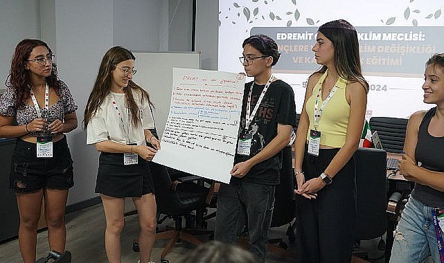 Edremit'te gençler iklim değişikliğine karşı harekete geçiyor