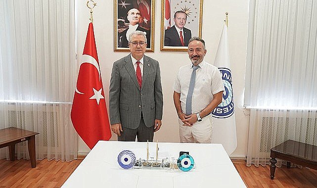 Egeli akademisyen Azerbaycan'da bir ilki gerçekleştirdi