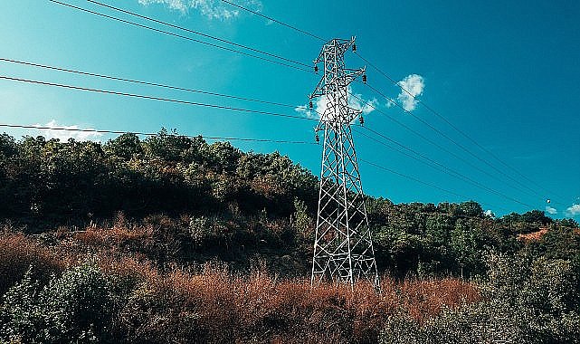 Enerjisa Dağıtım Şirketleri Döneminde Elektrik Altyapısı Geleceğe Hazır Hale Getiriliyor