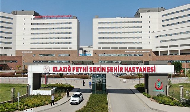 Fethi Sekin Şehir Hastanesi’nde kalbinde kitle tespit edilen hasta ameliyat oldu