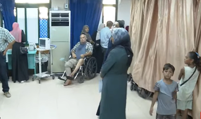 Gazze'de binlerce Filistinli yeniden tahliye ediliyor