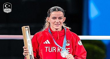 Hatice Akbaş'tan Gümüş Madalya