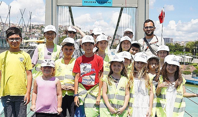 İBB tarafından hayata geçirilen “Küçük Rehberler İstanbul'u Keşfediyor