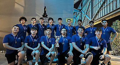 İzmir Büyükşehir'in takımları 4 kupa kazandı