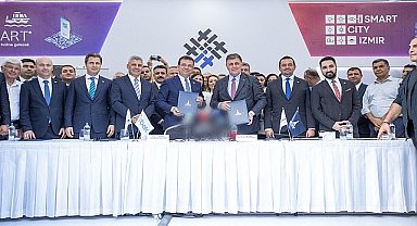 İzmir ile İstanbul'dan Türkiye'nin geleceği için teknolojik ortaklık İmzalar Tugay ve İmamoğlu'ndan