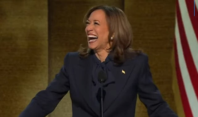 Kamala Harris Demokrat Parti'nin başkan adaylığını kabul etti