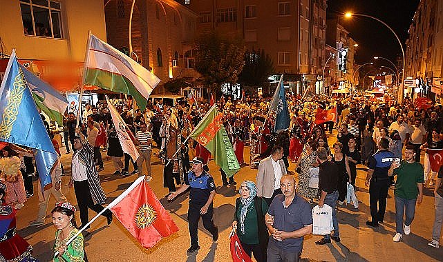 Karaman Belediyesi'nce bu yıl 6.'sı düzenlenen Uluslararası Karaman Türk Dünyası Şöleni etkinlikleri kapsamında “Türkçe Aşkı Vatan Aşkı